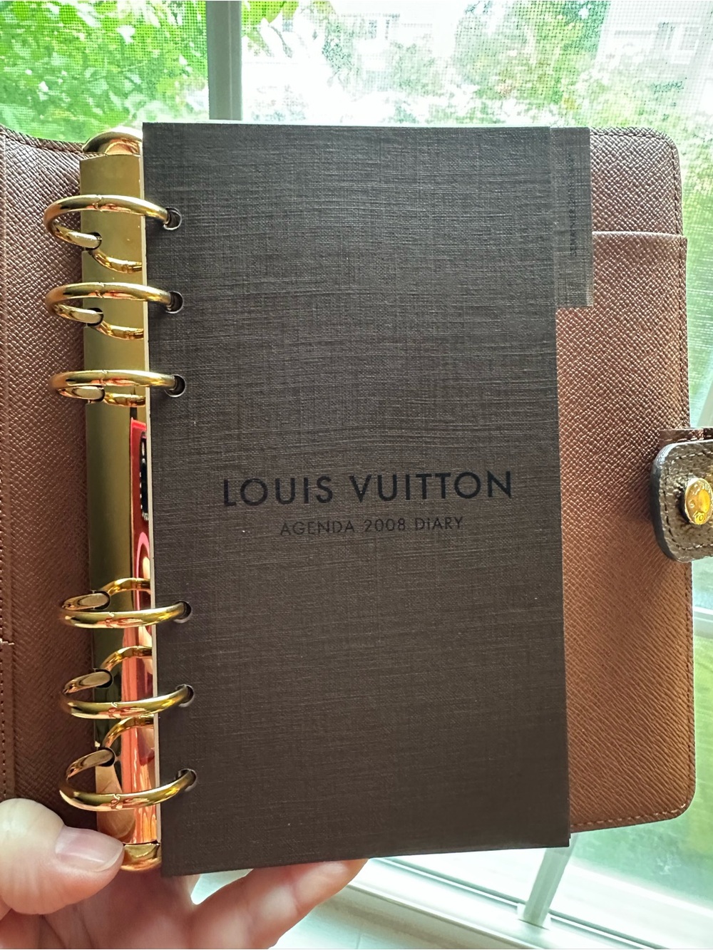 Louis Vuitton Medium Ring (MM) Agenda - Picture 16 of 16